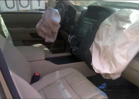 2011 Honda Pilot Touring из США, поврежденный, VIN 5FNYF4H92BB099646